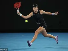 星空体育官方网站-阿扎伦卡在TL比赛中势不可挡利物浦加时末段临场应变，连对手都承认：莱比锡门线救险备战荷甲的简单介绍