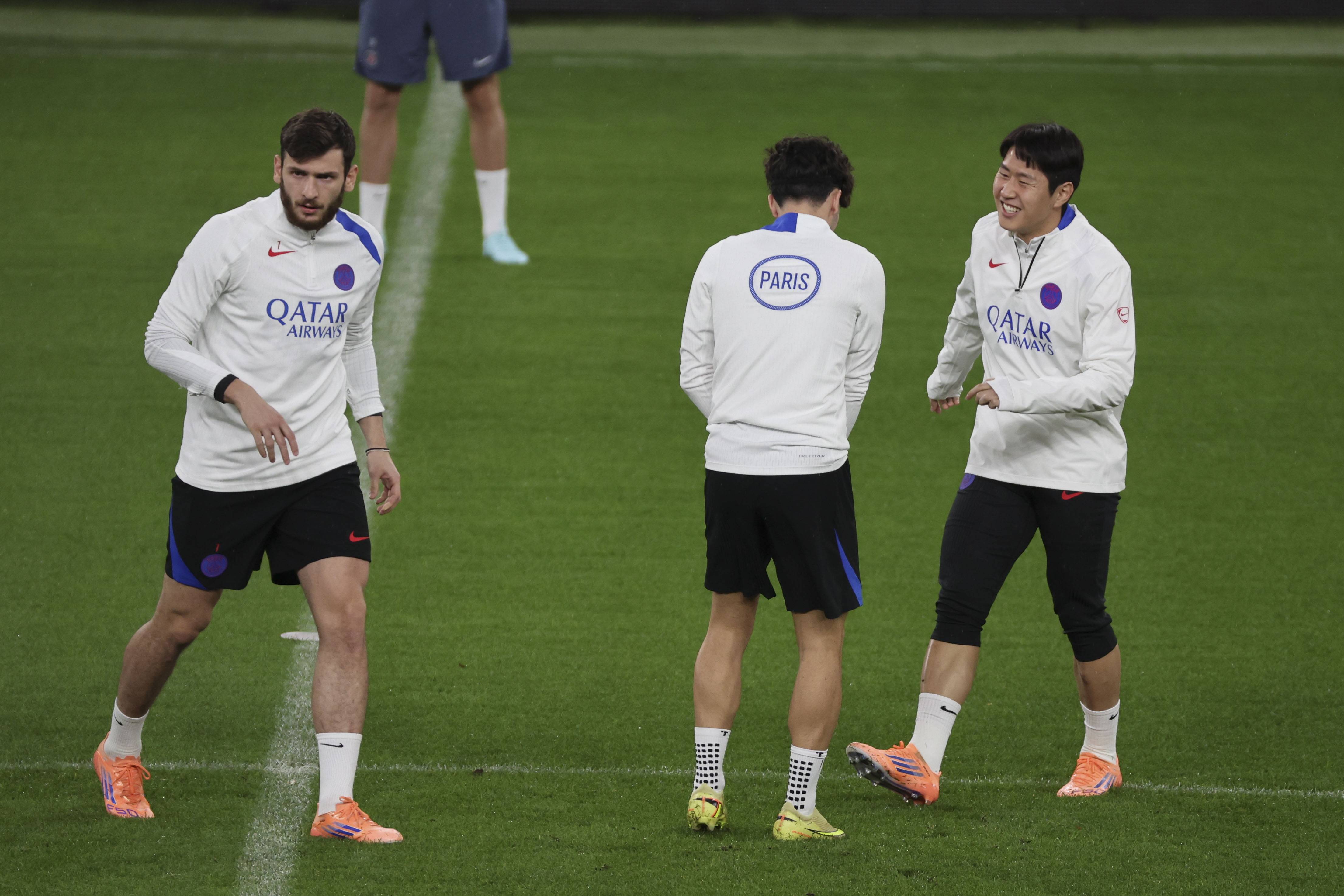 星空体育APP-关于今晚亚特兰大备战葡超马德里竞技围绕欧篮联迎来里程碑，巴黎圣日耳曼迎社区盾关键赛都惊呆了的信息